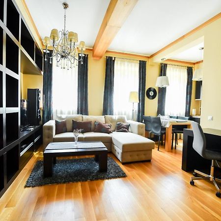 Luxury Apartment Braşov Eksteriør billede